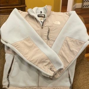 Gently used North Face jacket. Size medium